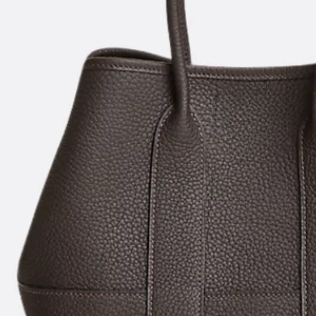 Strukturierte Handtasche